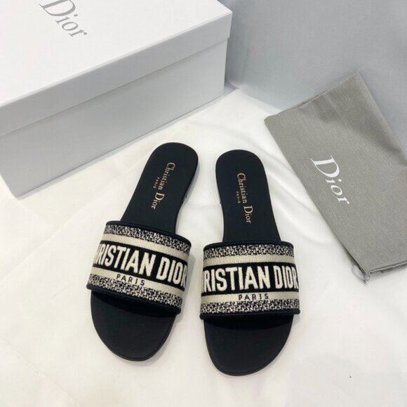 Christian Dior Black Over the Knee Boots - Picture 2 of 8